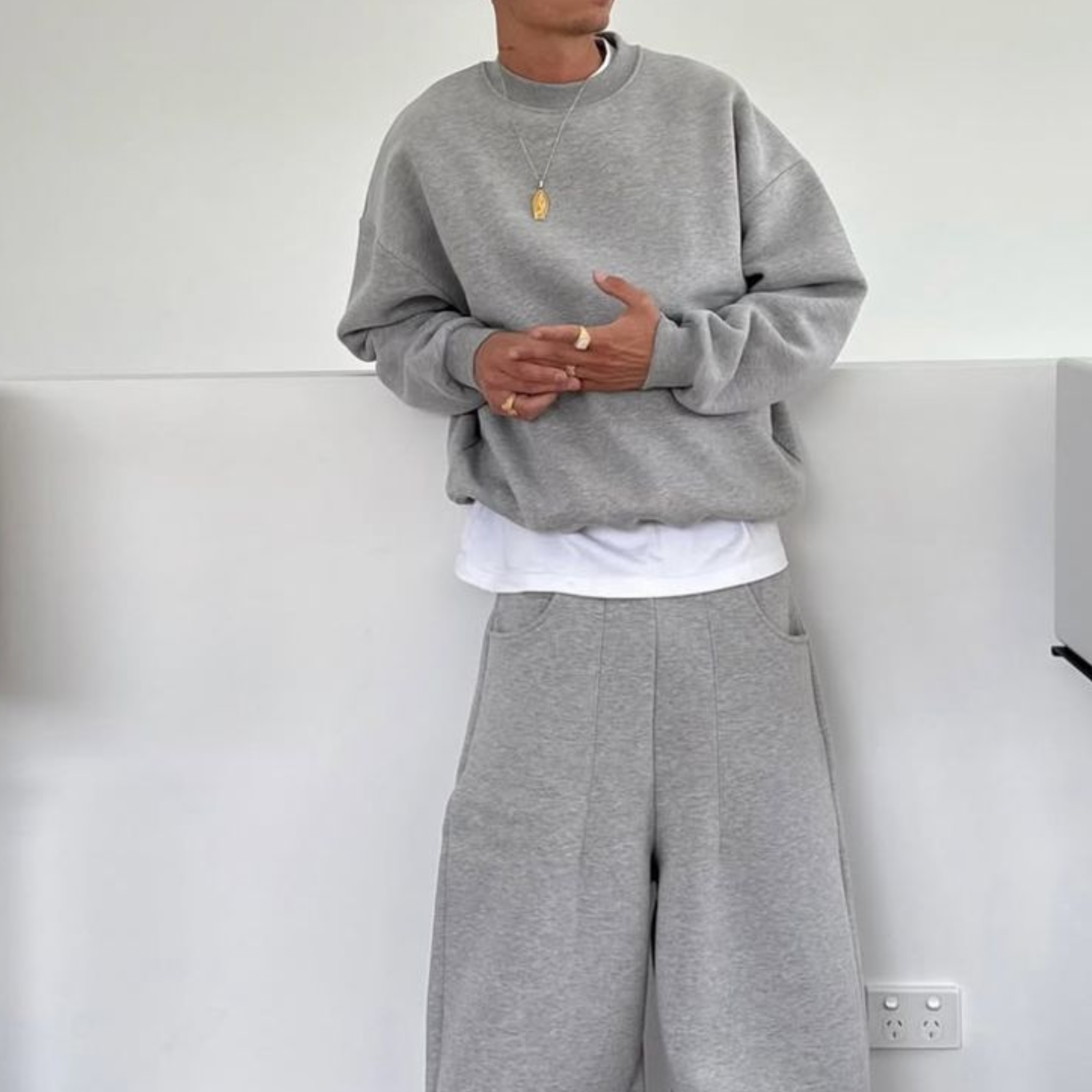 COZY SWEATER - GREY